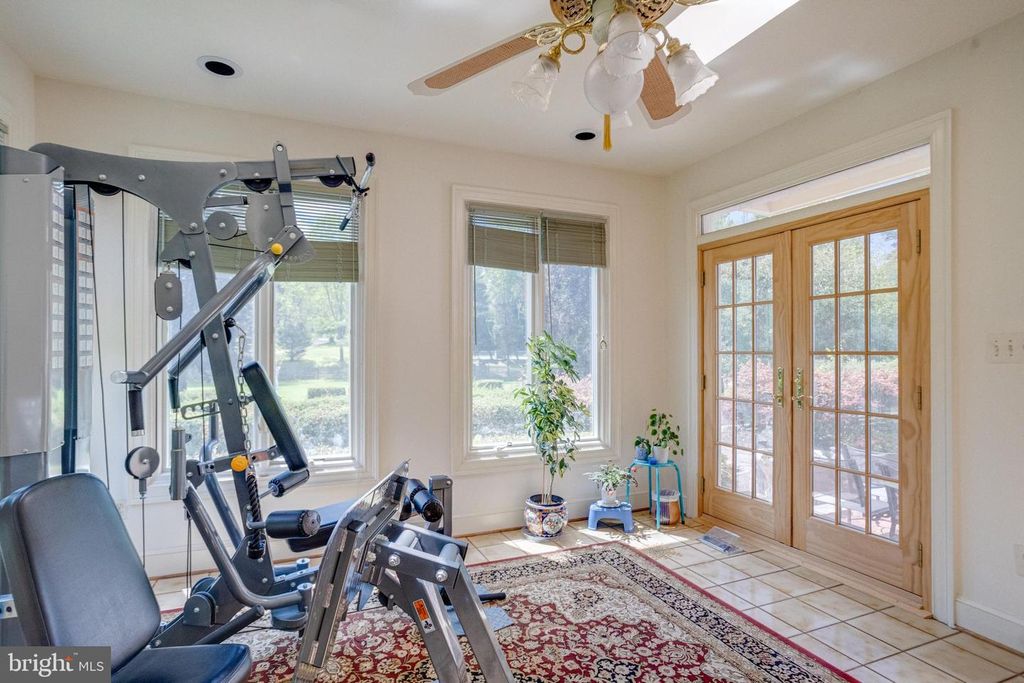 Image 36 of property listing at 30 PINEY MEETINGHOUSE CT, Potomac, MD 20854