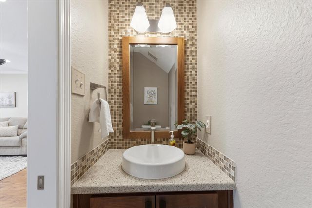 15314 Ledgewood Park Drive, Cypress, TX 77429