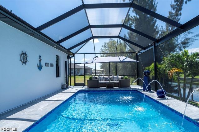 710 SW 12th TER, Cape Coral, FL 33991