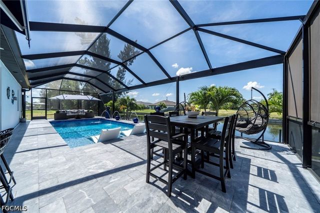 710 SW 12th TER, Cape Coral, FL 33991