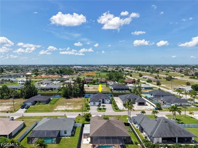 710 SW 12th TER, Cape Coral, FL 33991
