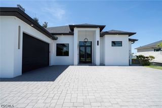 710 SW 12th TER, Cape Coral, FL 33991