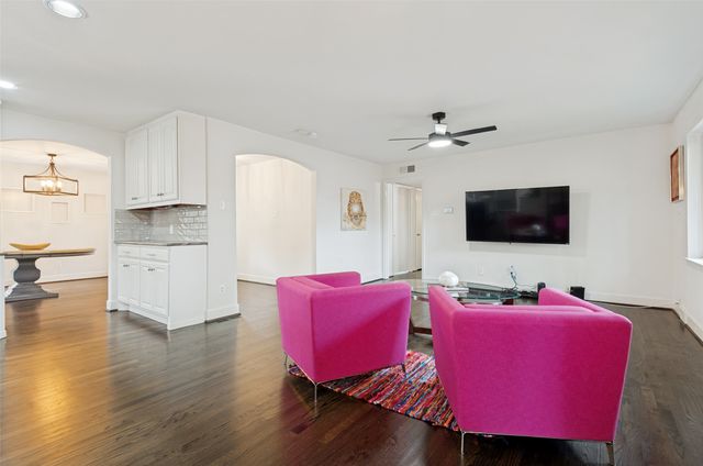 3581 Woodleigh Drive, Dallas, TX 75229