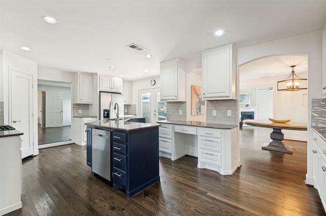 3581 Woodleigh Drive, Dallas, TX 75229