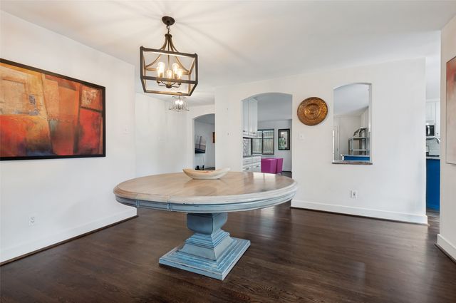 3581 Woodleigh Drive, Dallas, TX 75229