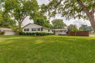 3581 Woodleigh Drive, Dallas, TX 75229