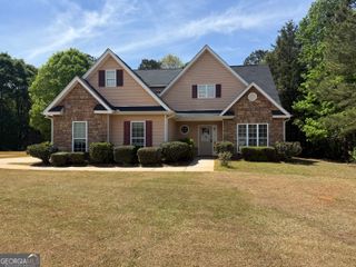 429 Jasmine Circle, Lagrange, GA 30241