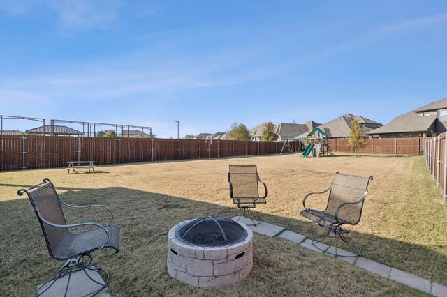 1353 Lake Grove Drive, Little Elm, TX 75068