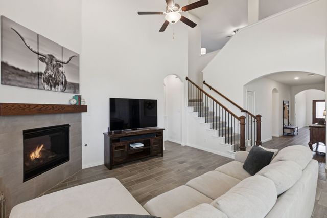 1353 Lake Grove Drive, Little Elm, TX 75068