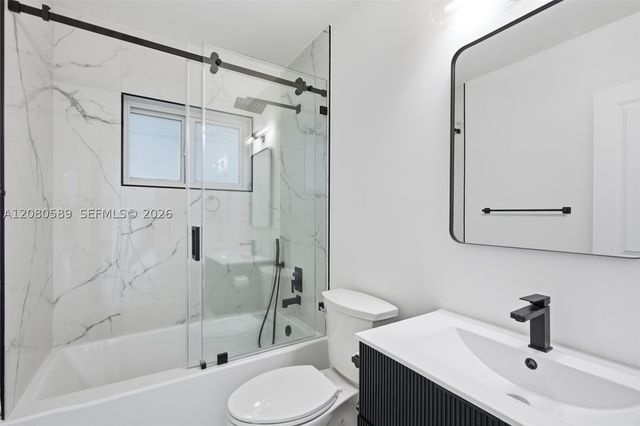 824 NW 29th Ct, Wilton Manors, FL 33311