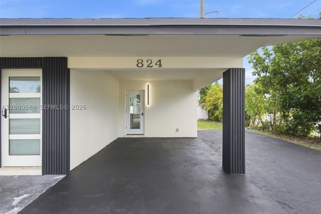824 NW 29th Ct, Wilton Manors, FL 33311