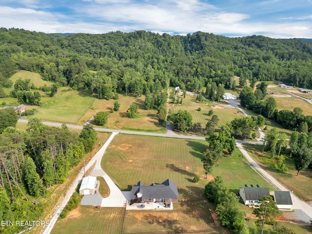 5728 Hickory Valley Rd, Heiskell, TN 37754