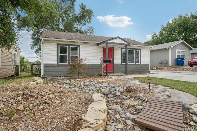 333 E Kelly Ave, Augusta, KS 67010