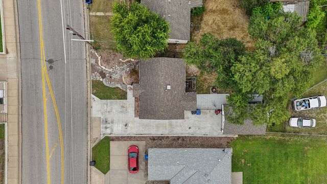 333 E Kelly Ave, Augusta, KS 67010