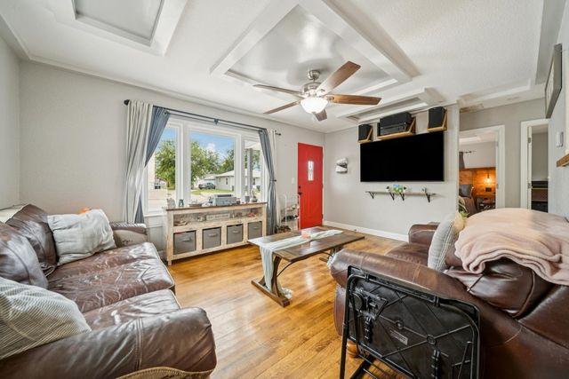 333 E Kelly Ave, Augusta, KS 67010