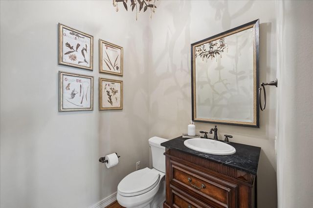 802 Anderson Street, Bellaire, TX 77401