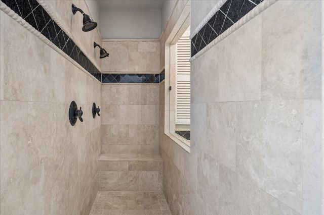 802 Anderson Street, Bellaire, TX 77401