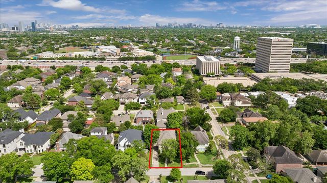 802 Anderson Street, Bellaire, TX 77401
