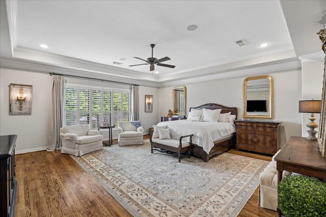 802 Anderson Street, Bellaire, TX 77401