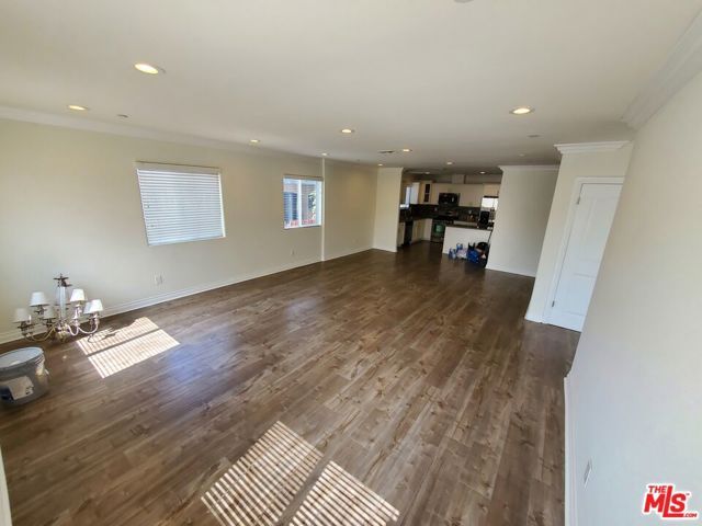 2227 Hauser Boulevard, Los Angeles, CA 90016