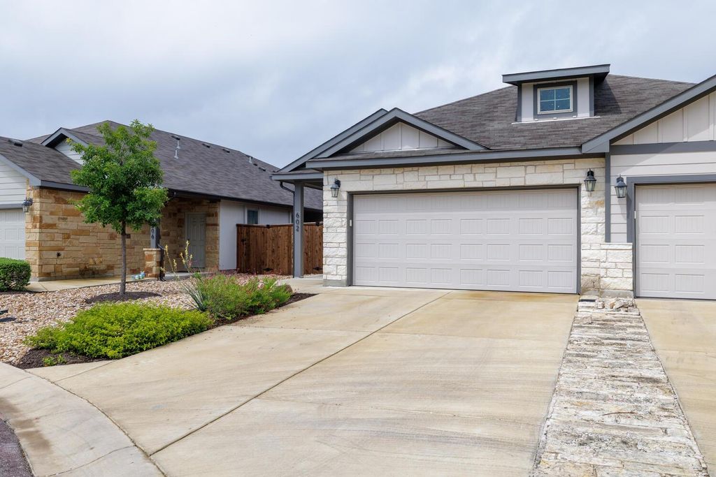 602 Parkline DR 12A, Georgetown, TX 78626