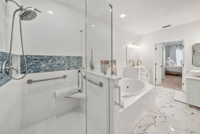 8601 W Surf 15 Drive 15w, Panama City Beach, FL 32408