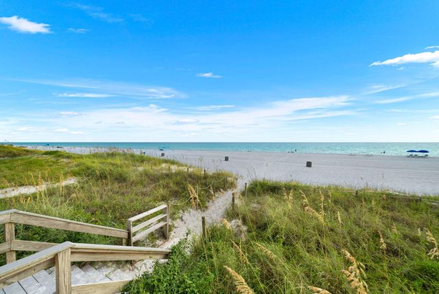 8601 W Surf 15 Drive 15w, Panama City Beach, FL 32408