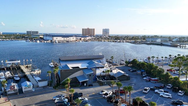 8601 W Surf 15 Drive 15w, Panama City Beach, FL 32408