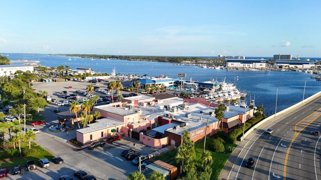 8601 W Surf 15 Drive 15w, Panama City Beach, FL 32408