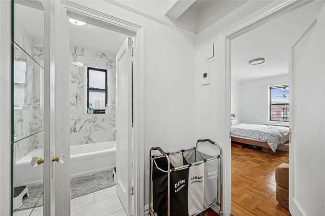 35-20 73rd Street 6R, Jackson Heights, NY 11372