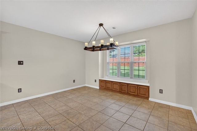 2117 Parkway Circle, Van Buren, AR 72956