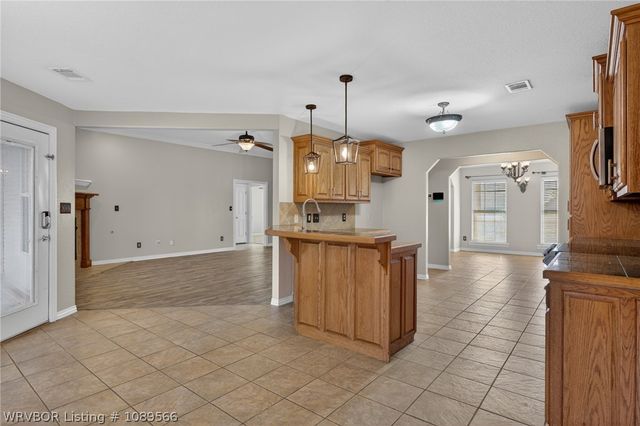 2117 Parkway Circle, Van Buren, AR 72956