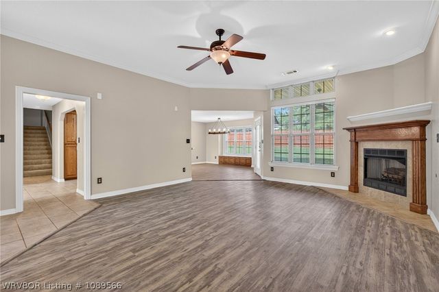 2117 Parkway Circle, Van Buren, AR 72956