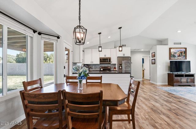 6016 W KINGS Avenue, Glendale, AZ 85306