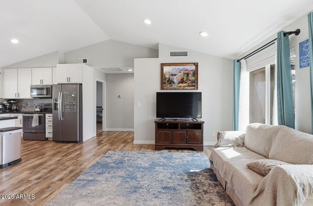 6016 W KINGS Avenue, Glendale, AZ 85306