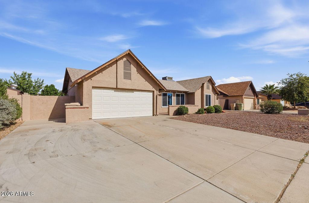 6016 W KINGS Avenue, Glendale, AZ 85306