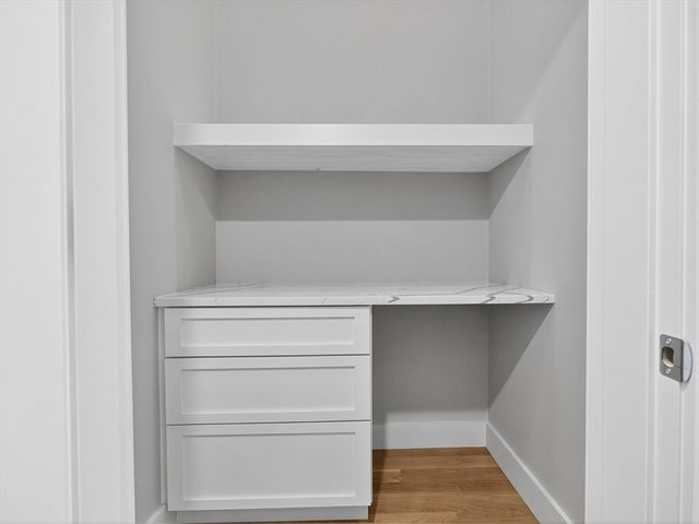 551 E 7th St 1, Boston, MA 02127