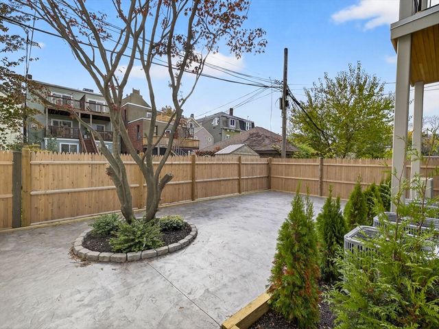 551 E 7th St 1, Boston, MA 02127