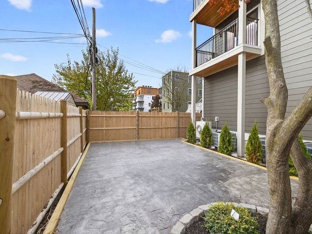 551 E 7th St 1, Boston, MA 02127