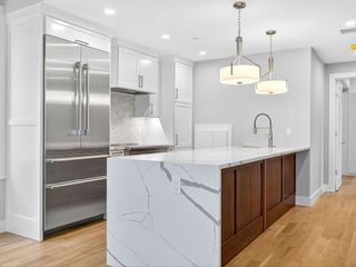 551 E 7th St 1, Boston, MA 02127