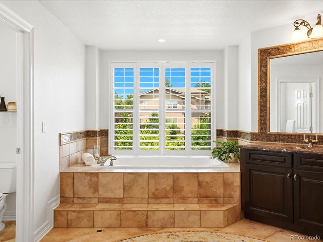 11978 S Longs Bluff Lane, Parker, CO 80134