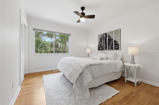 616 SW 21ST AVENUE, Gainesville, FL 32601