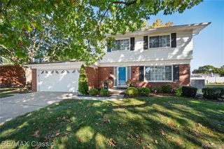 38540 5 Mile (Service Drive) Road, Livonia, MI 48154