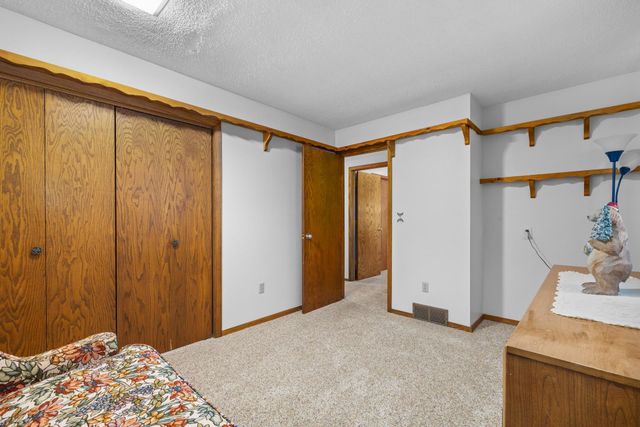 1410 1ST ST NE, Minot, ND 58701