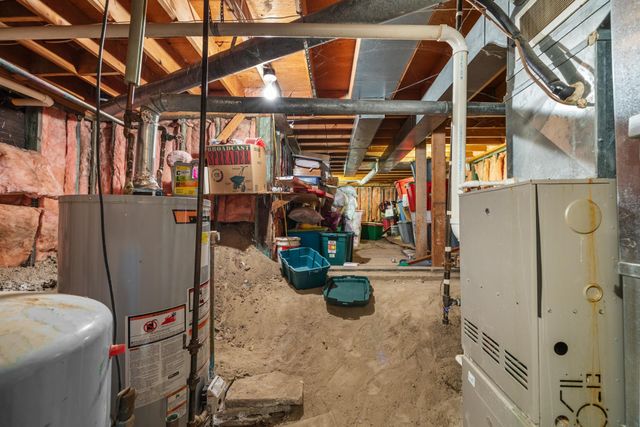 1410 1ST ST NE, Minot, ND 58701