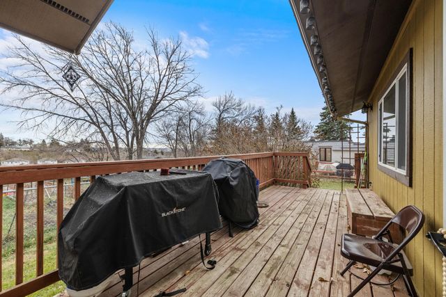 1410 1ST ST NE, Minot, ND 58701