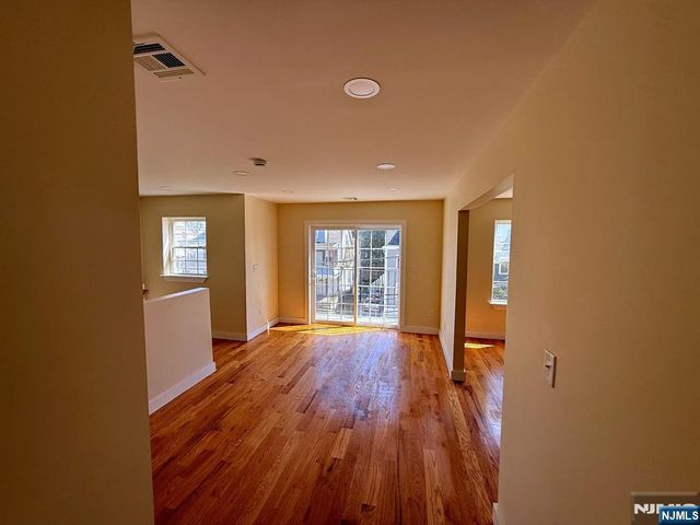 271-273 Schley Street 2, Newark, NJ 07112