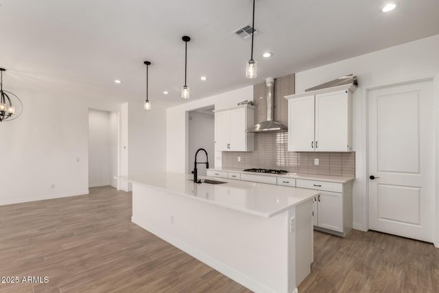 16550 W CREEDANCE Boulevard, Surprise, AZ 85387