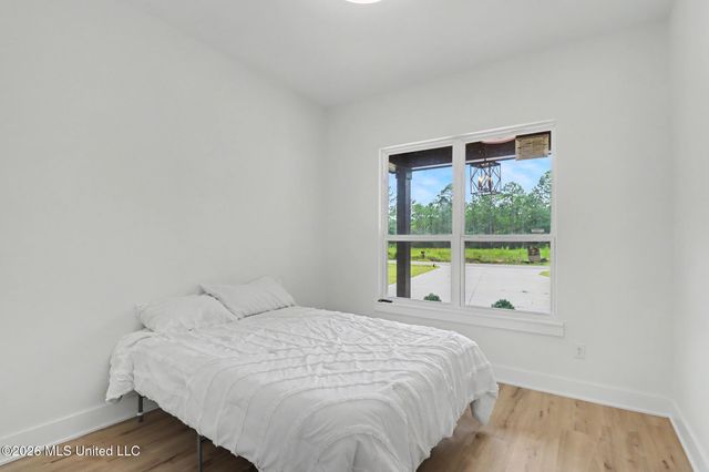 5528 Richmond Street, Ocean Springs, MS 39564