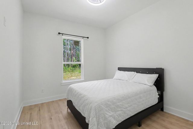 5528 Richmond Street, Ocean Springs, MS 39564